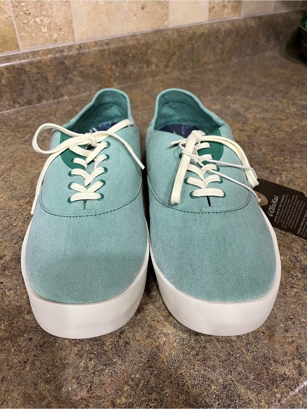 NWT OluKai Tradewind Men’s 12 Bamboo Green Sneakers Beach Casual Resort Wear